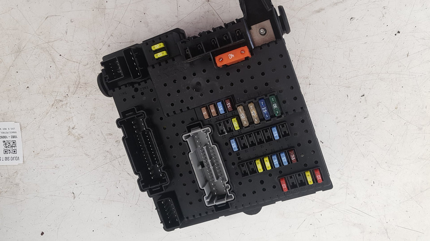 2005 Volvo S60  Saloon REAR ELECTRONIC MODULE (REM) 30732769