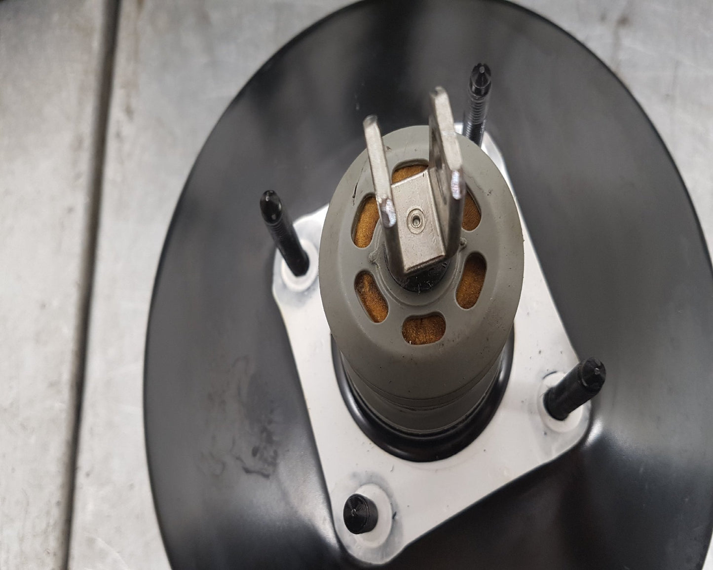 2008 - 2012 Volvo XC70  Estate Brake Booster 31274701