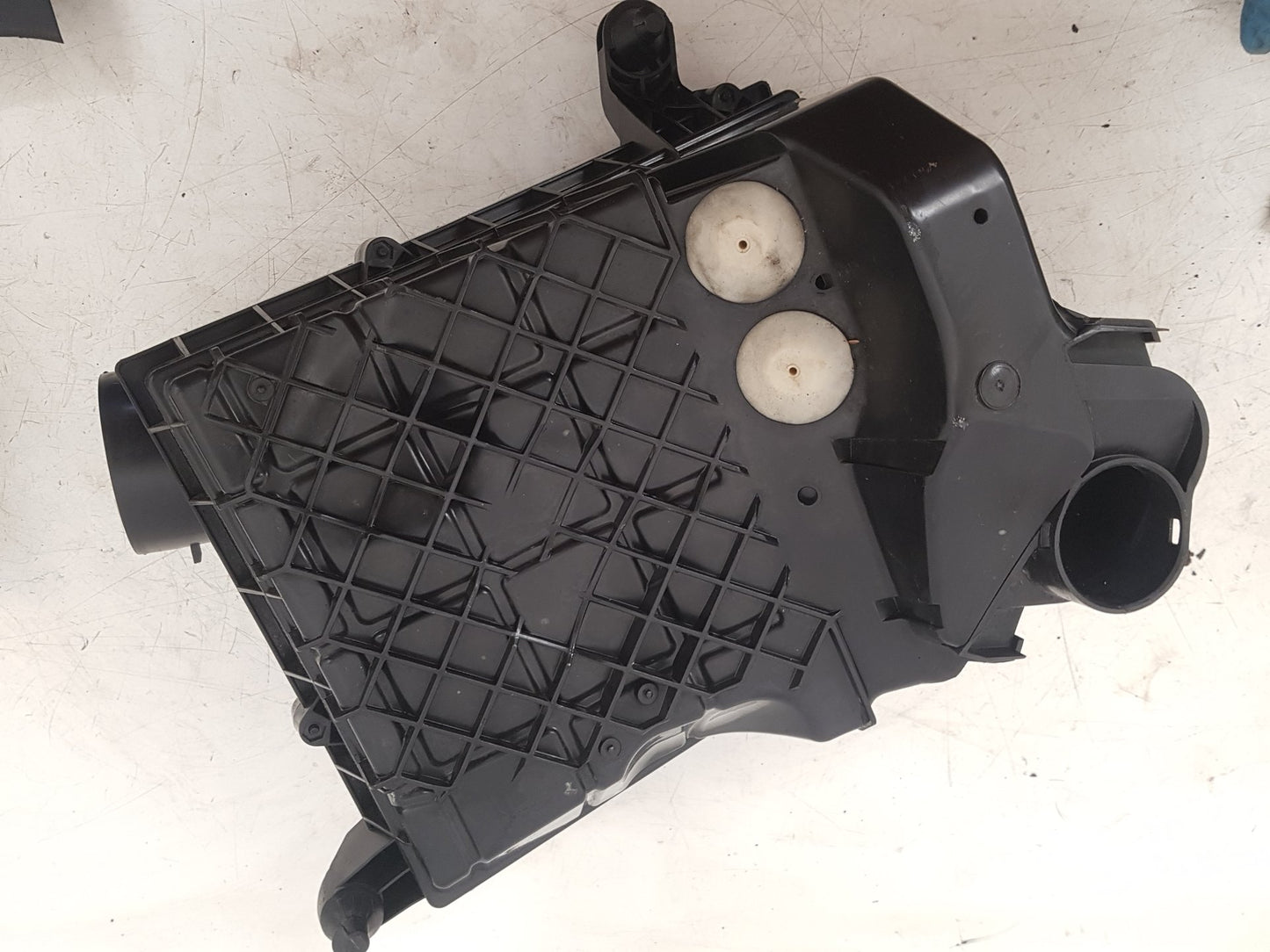 2017 - 2026 Volvo V60 II 225 Estate Air Filter Box 31474862