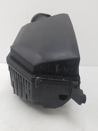 2010 - 2015 Volvo S60   Air Filter Box 7952080