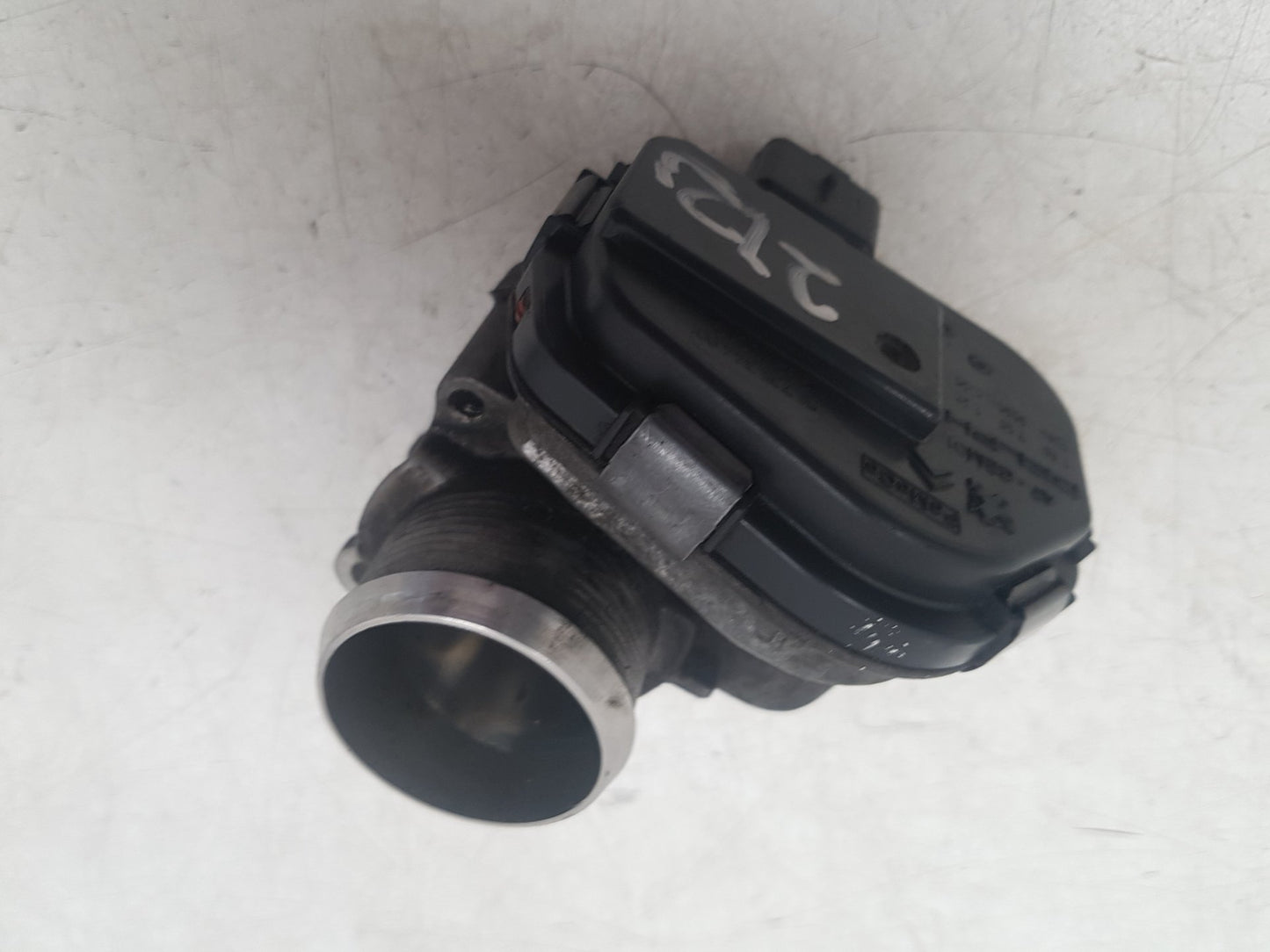2015 Volvo S60  Saloon Throttle Body 28275019