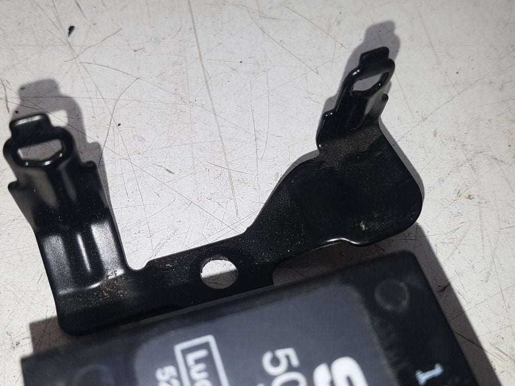 2002 Saab 9-3  Convertible ALARM SENSOR RELAY 5037767