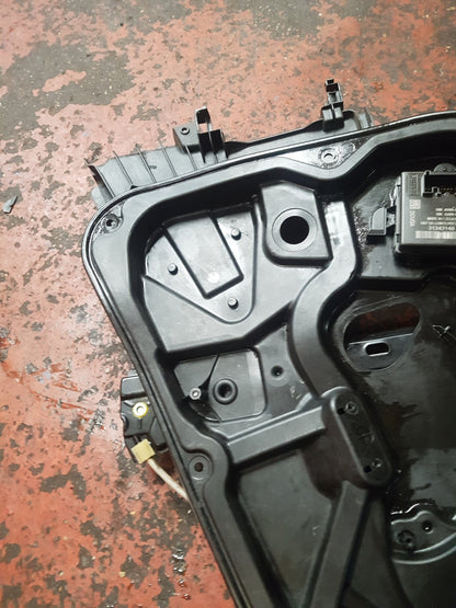 2011 - 2014 Volvo V60 I 155 Estate WINDOW REG (DRIVERS SIDE FRONT) 30784311