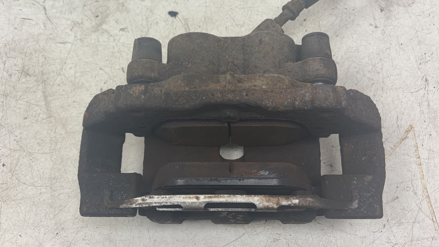 2011 - 2014 Volvo XC90  Estate Right Front Caliper 36002410