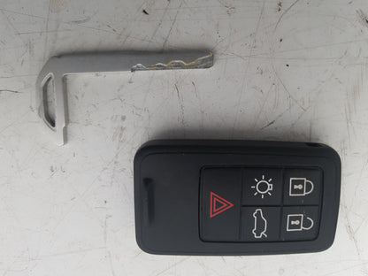 2015 - 2019 Volvo V40 Cross Country  Hatchback CAR KEY /  REMOTE KEY FOB 31419350