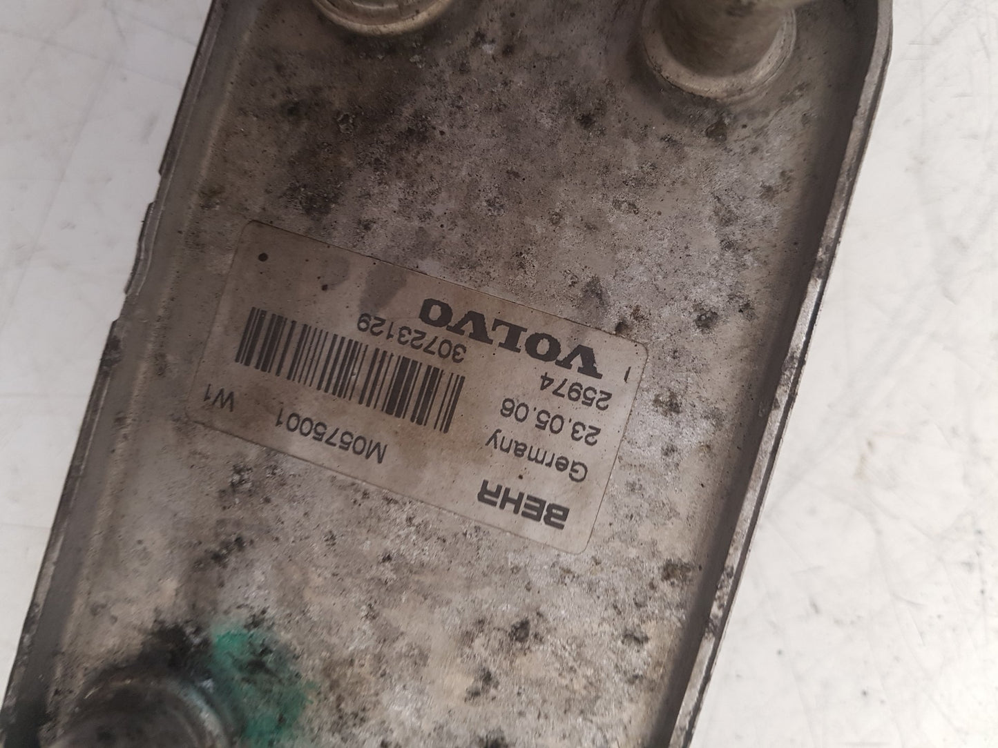 2007 - 2014 Volvo C30   Engine Oil Cooler 30723129