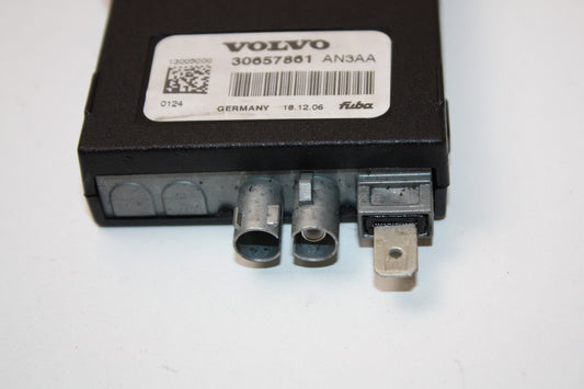 2007 - 2014 Volvo S80   ANTENNA AMPLIFIER 30657861