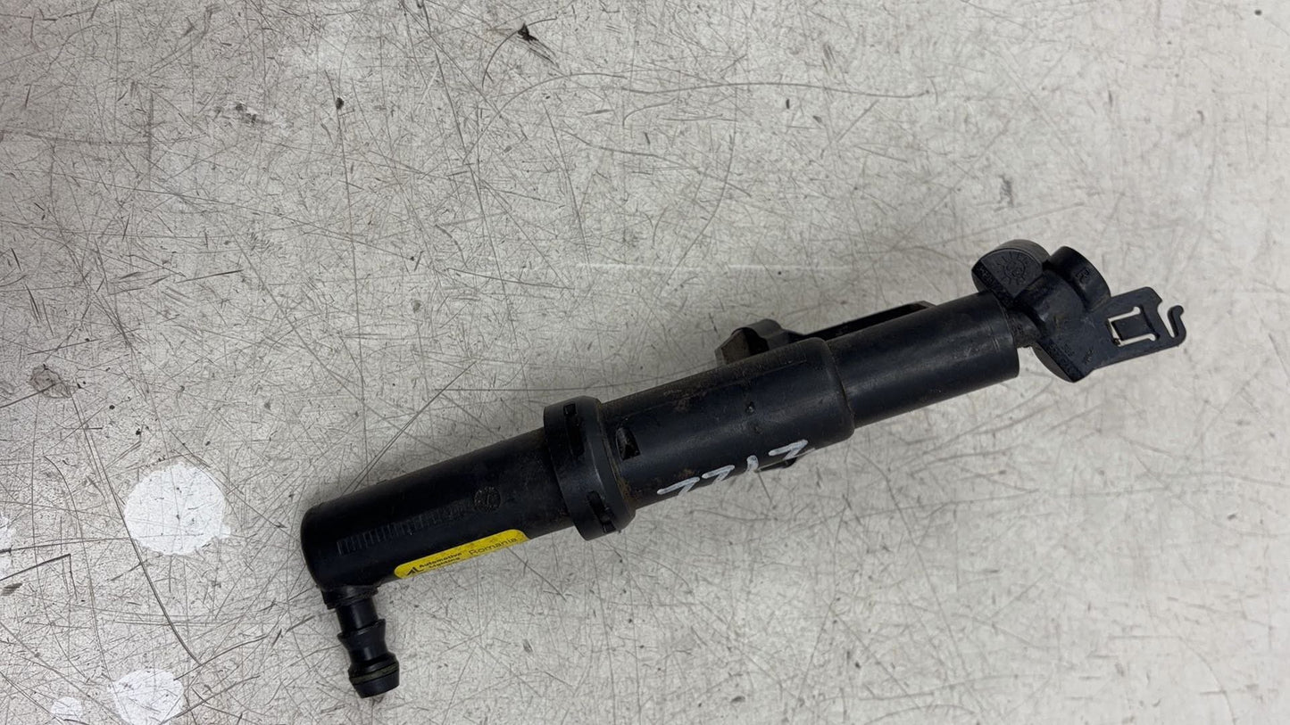 2006 - 2013 Volvo C70  Convertible HEADLIGHT WASHER PUMP 31253730