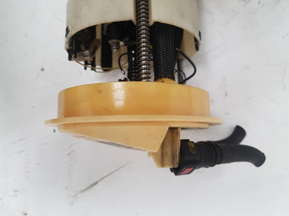 2006 - 2010 Volvo C70  Convertible Fuel Pump 30792206
