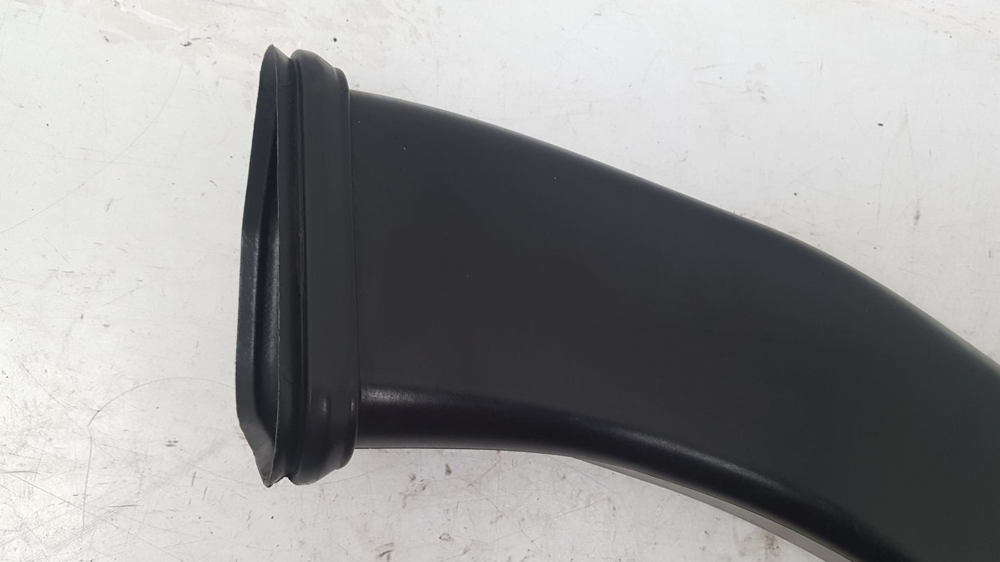 2007 - 2010 Audi R8   INTAKE PIPE 420129509C