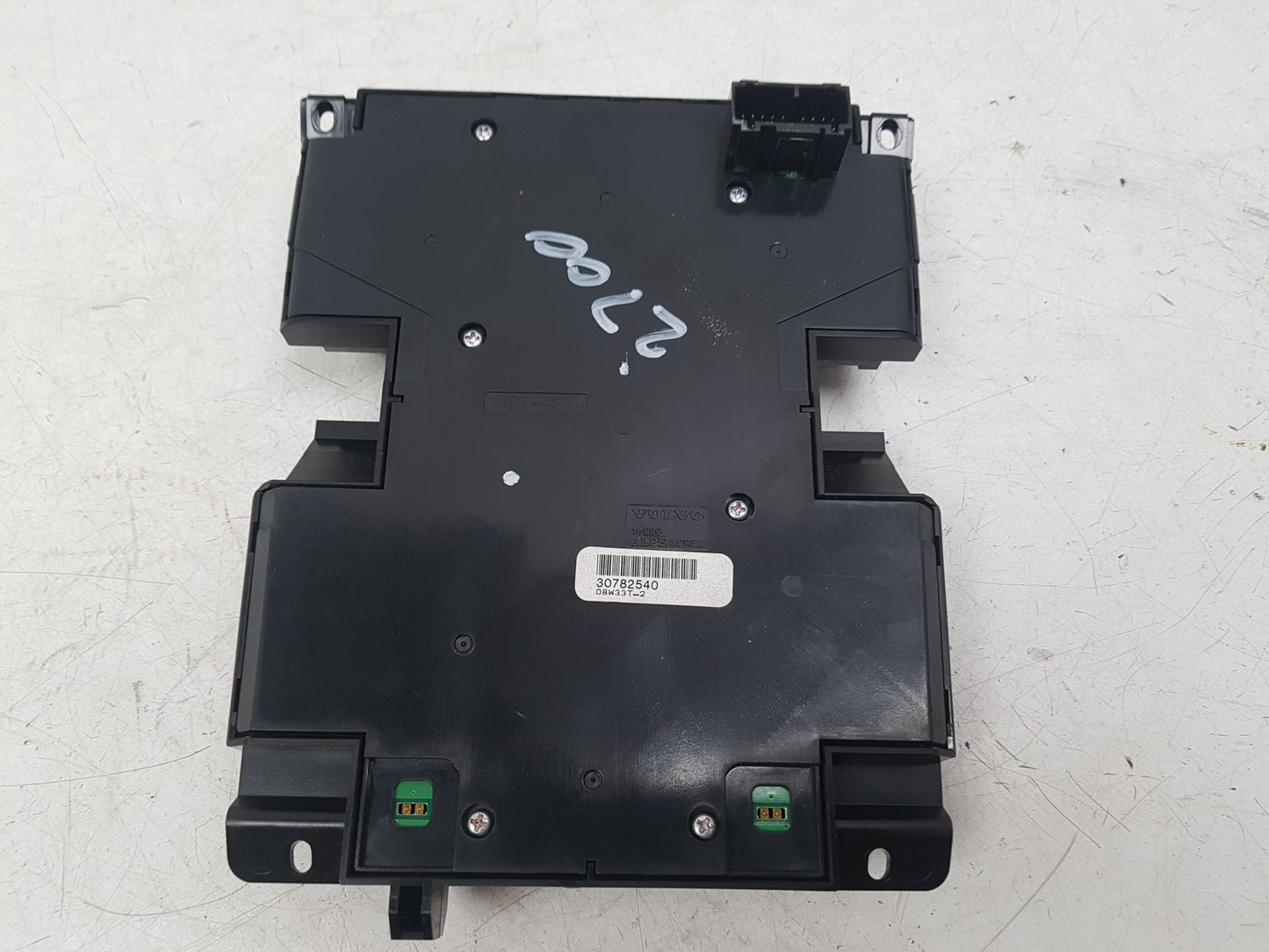 2008 - 2009 Volvo C70  Convertible HEATER & RADIO CONTROL PANNEL 30782540