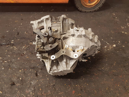 2015 - 2021 Volvo V40  Hatchback Manual Gearbox 1285236