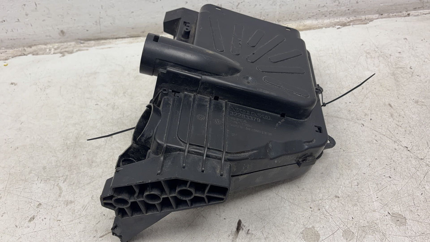 2017 - 2025 Volvo V90 235, 236 Estate Air Filter Box 32283379