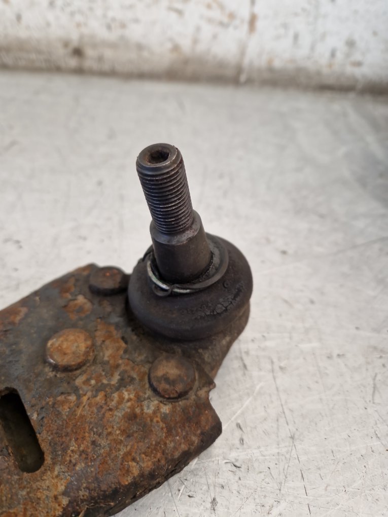 2010 - 2014 Volvo V60  Estate WISHBONE (FRONT PASSENGER SIDE)