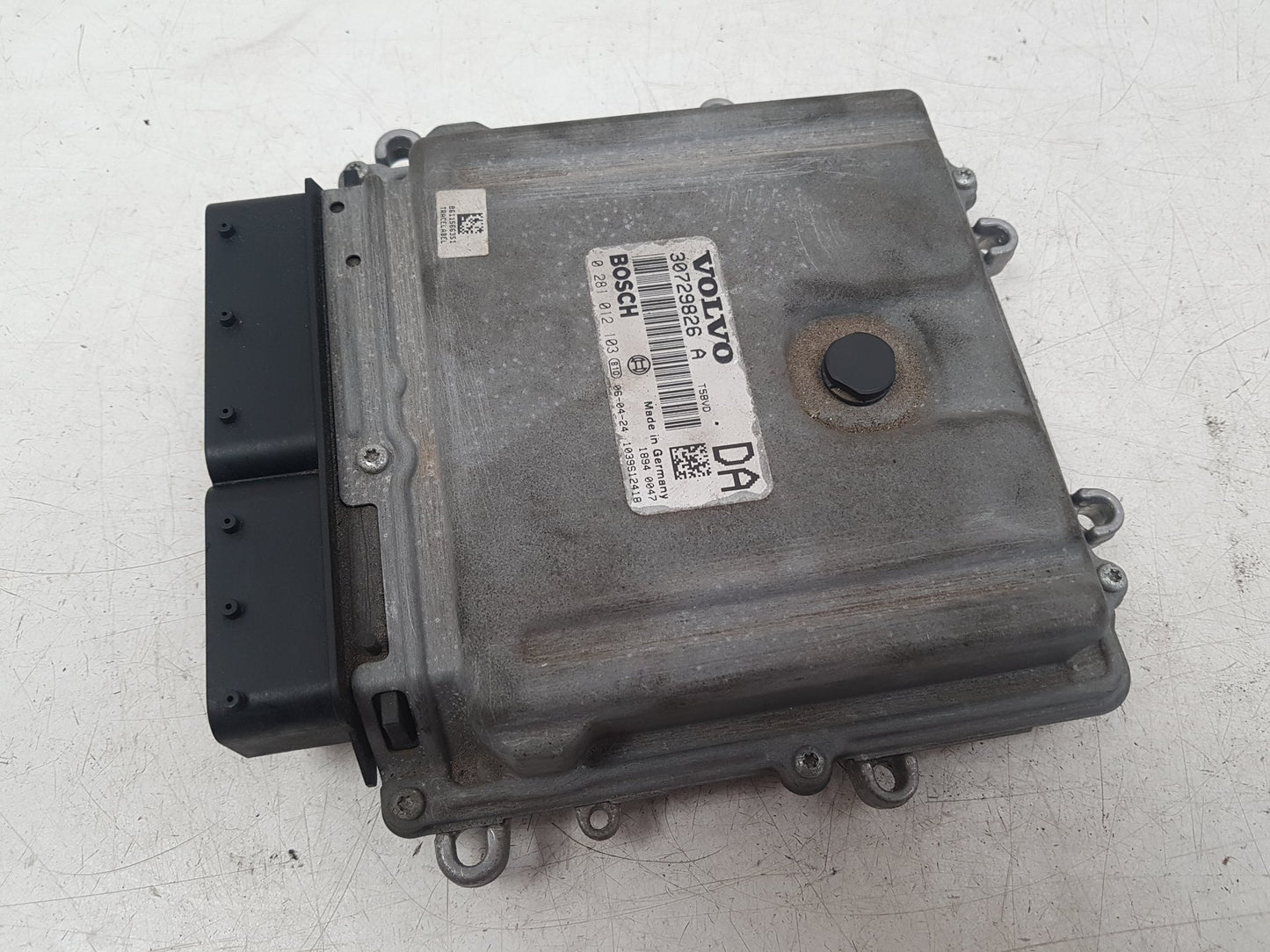 2005 - 2008 Volvo V70  Estate Engine ECU 30729826A