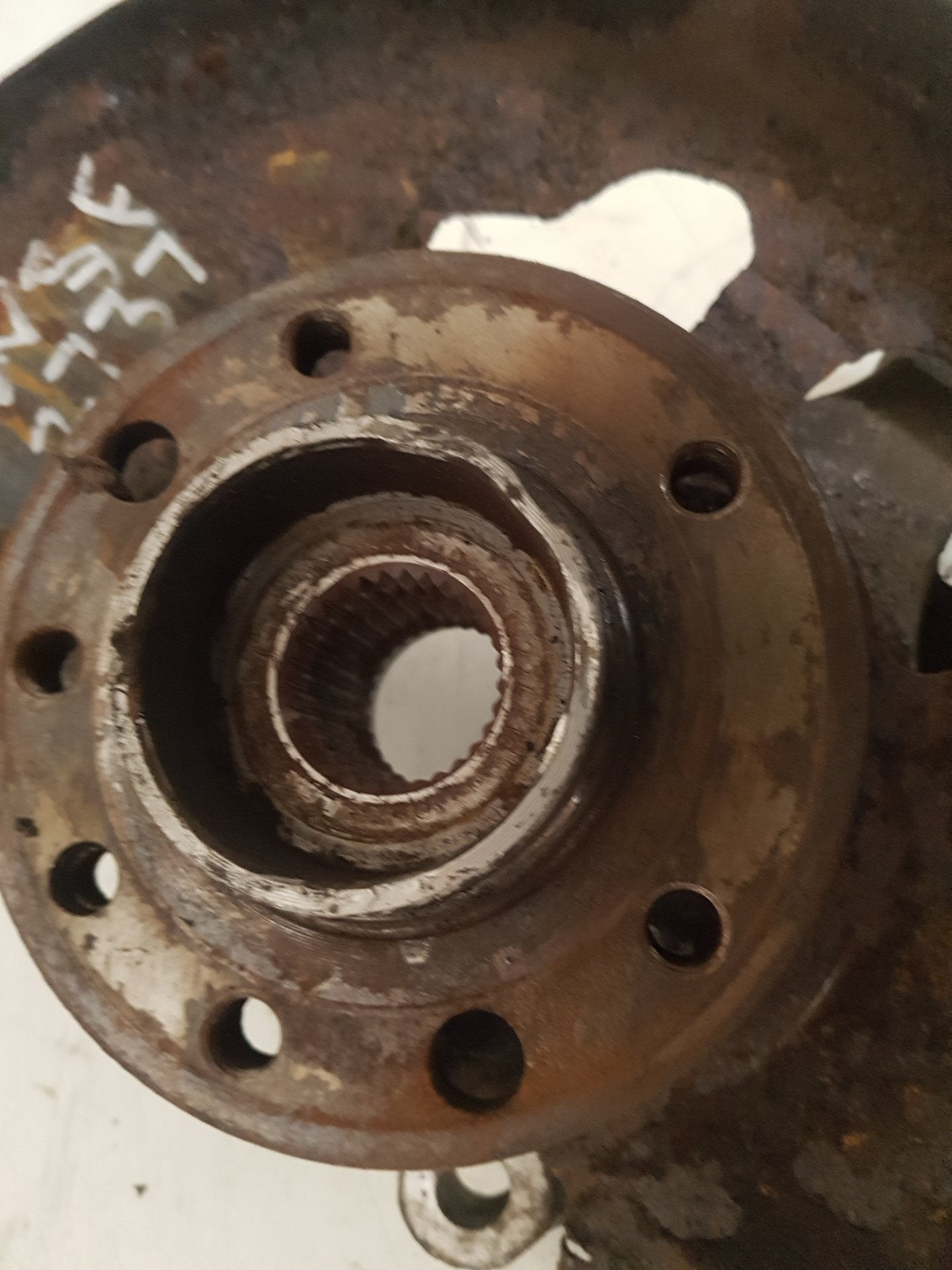 2005 - 2015 Saab 9-3  Estate Left Front Hub Assembly