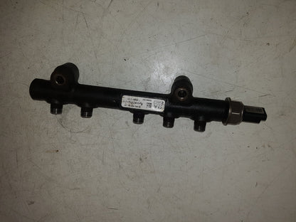 2010 Volvo S40  Saloon Injection Rail 9685297580-02
