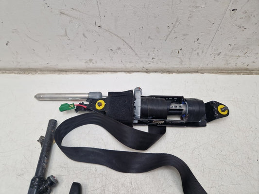 2009 - 2015 Volvo XC60  Estate Left Front Seat Belt 39803975