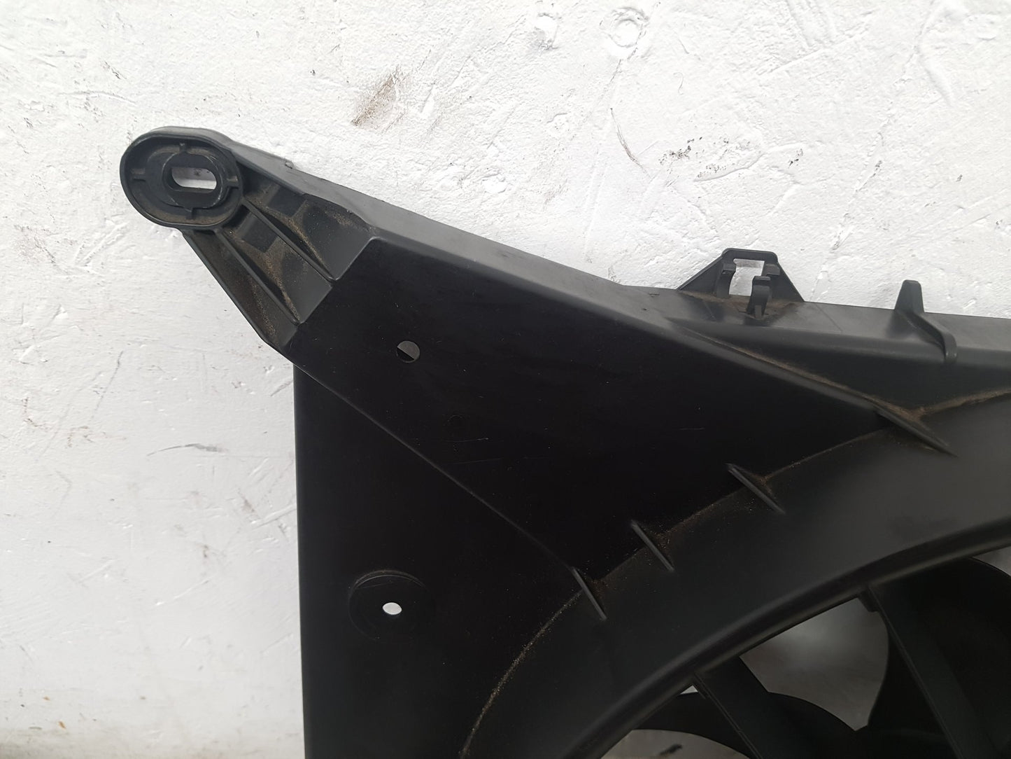 2000 - 2007 Volvo XC70  Estate RADIATOR FAN & COWLING (A/C CAR) 30741144