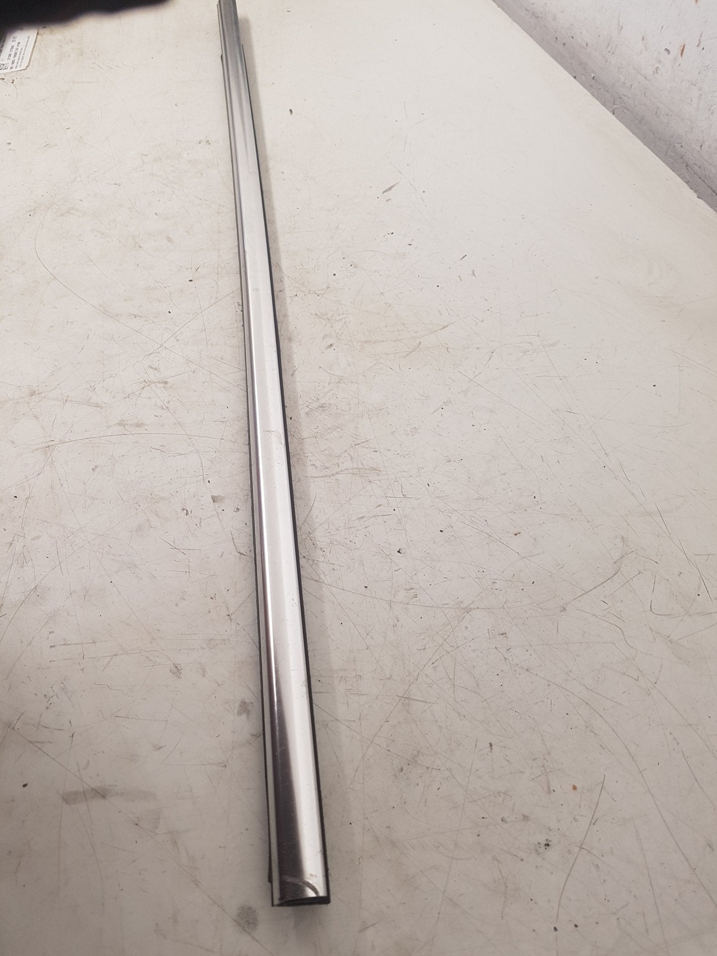 2010 - 2012 Saab 9-5  Saloon CHROME DOOR TRIM PASSENGER FRONT 12776421