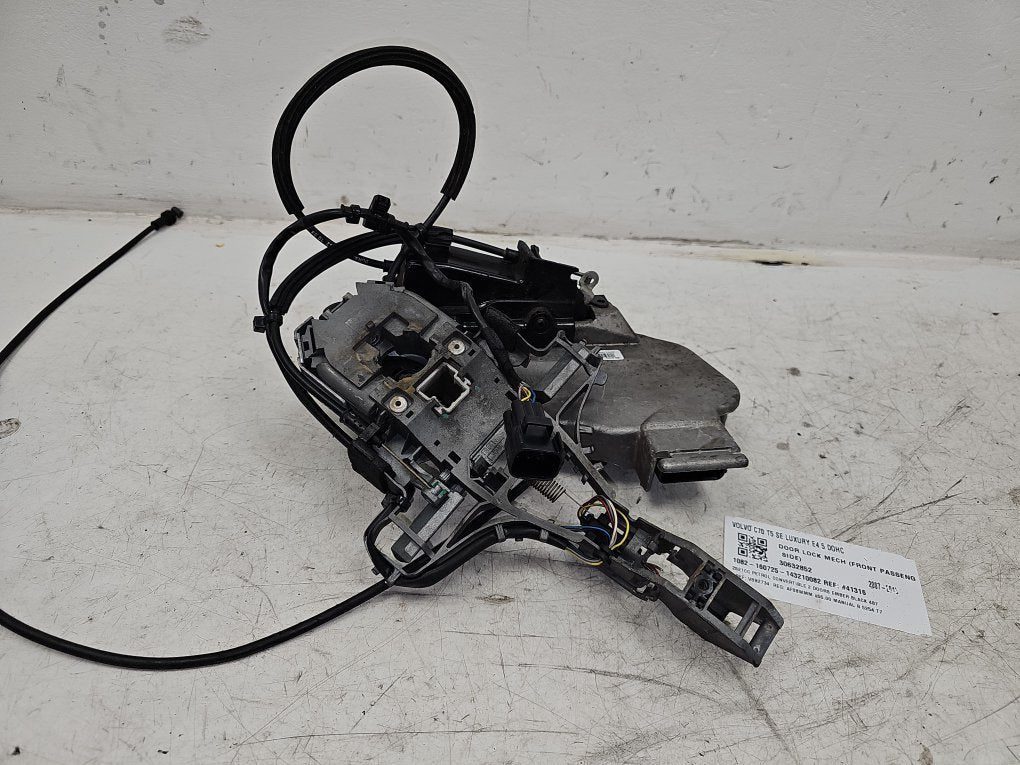 2007 - 2013 Volvo C70  Convertible Left Front Door Lock Actuator 30632852