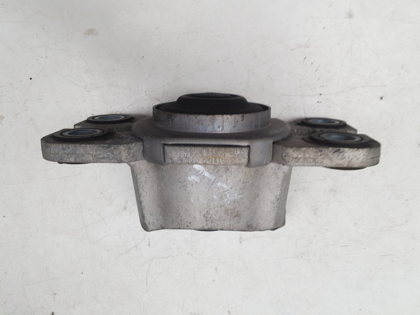 2008 - 2013 Volvo XC60 I 156 Estate Left Engine Mount HL8070M08