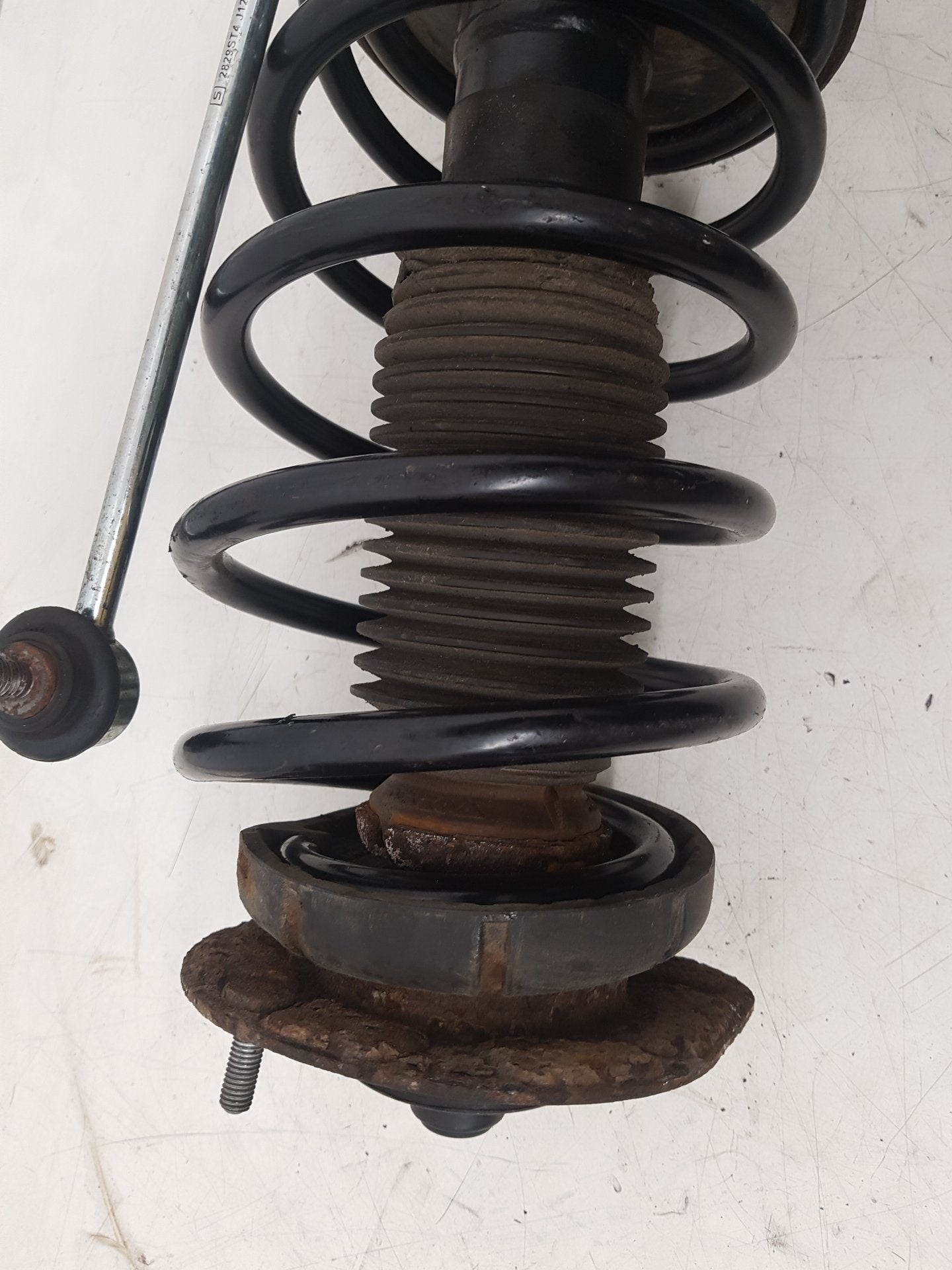 2000 - 2007 Volvo XC70  Estate Right Front Shock Absorber 554046