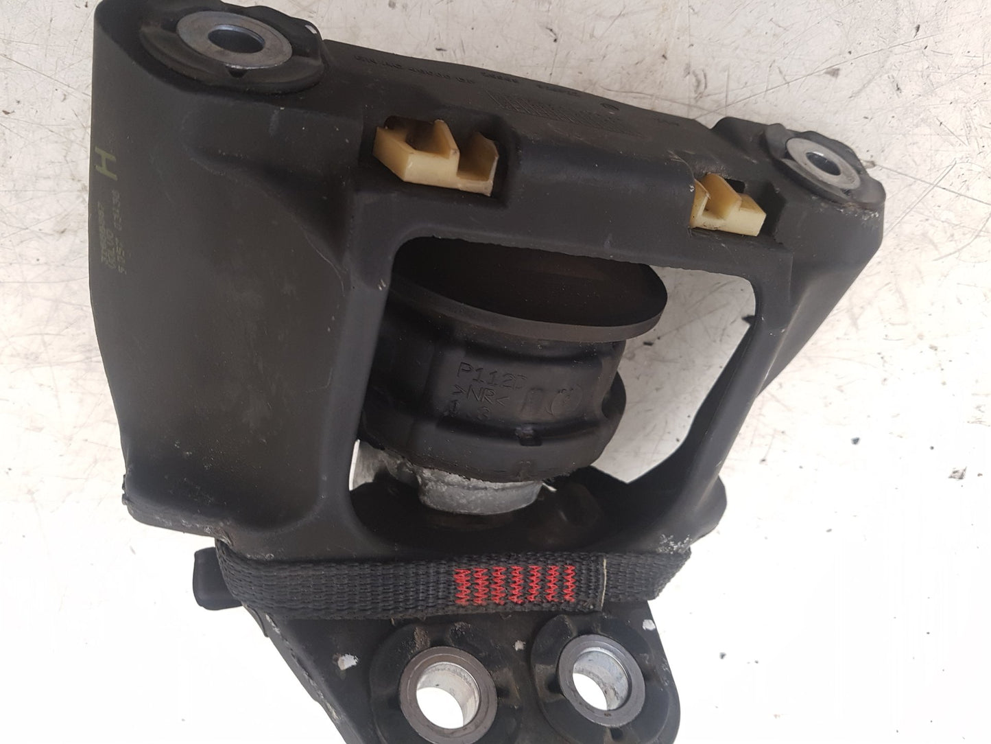 2017 - 2026 Volvo V60 II 225 Estate Engine Mount