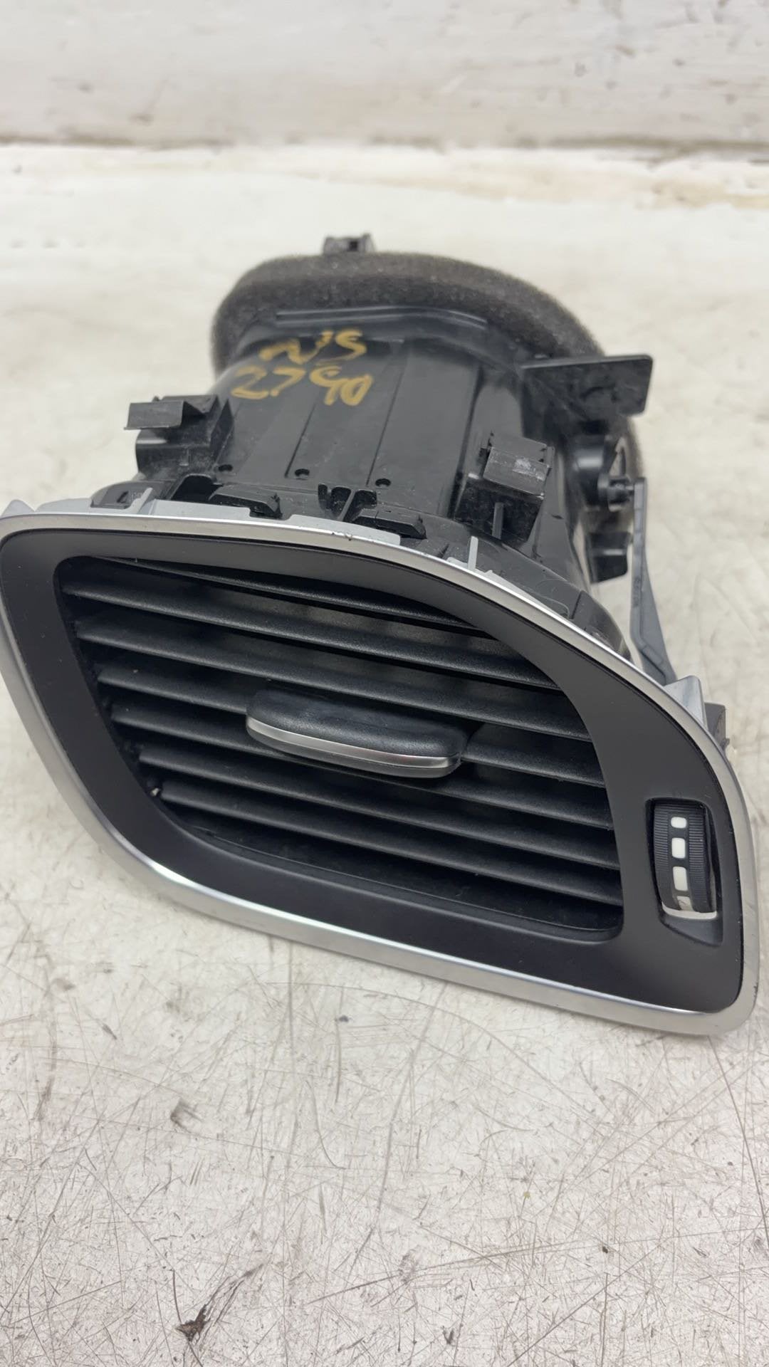 2013 - 2016 Volvo V40 III 525 Hatchback DASHBOARD VENT 1281852
