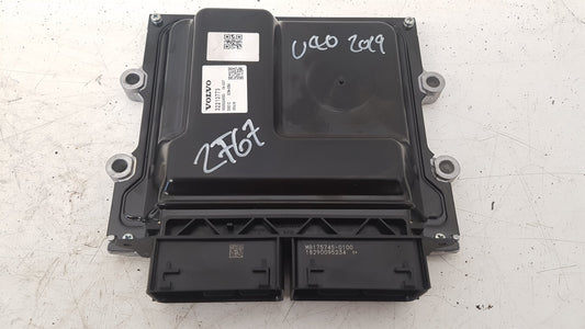 2015 - 2019 Volvo V40 Cross Country  Hatchback Engine ECU 32213773
