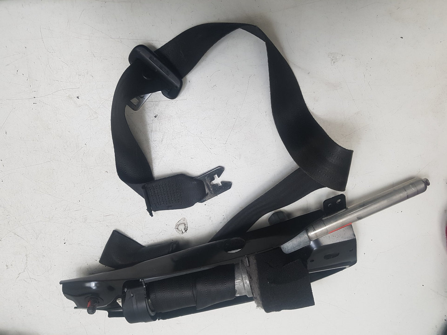 2010 - 2016 Volvo S80  Saloon Right Front Seat Belt 6069365
