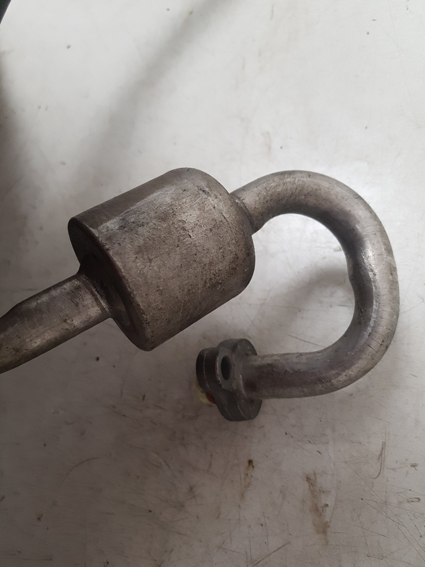 2012 - 2019 Volvo V40  Hatchback A/C Pipe  31467924