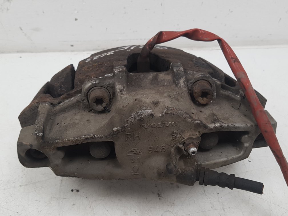 2008 - 2013 Volvo XC70  Estate Right Front Caliper 946