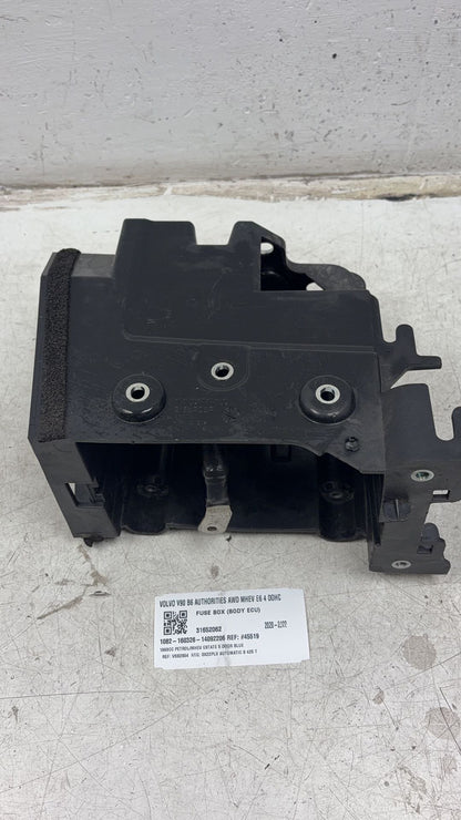 2017 - 2025 Volvo V90 235, 236 Estate Interior Fuse Box 31652062