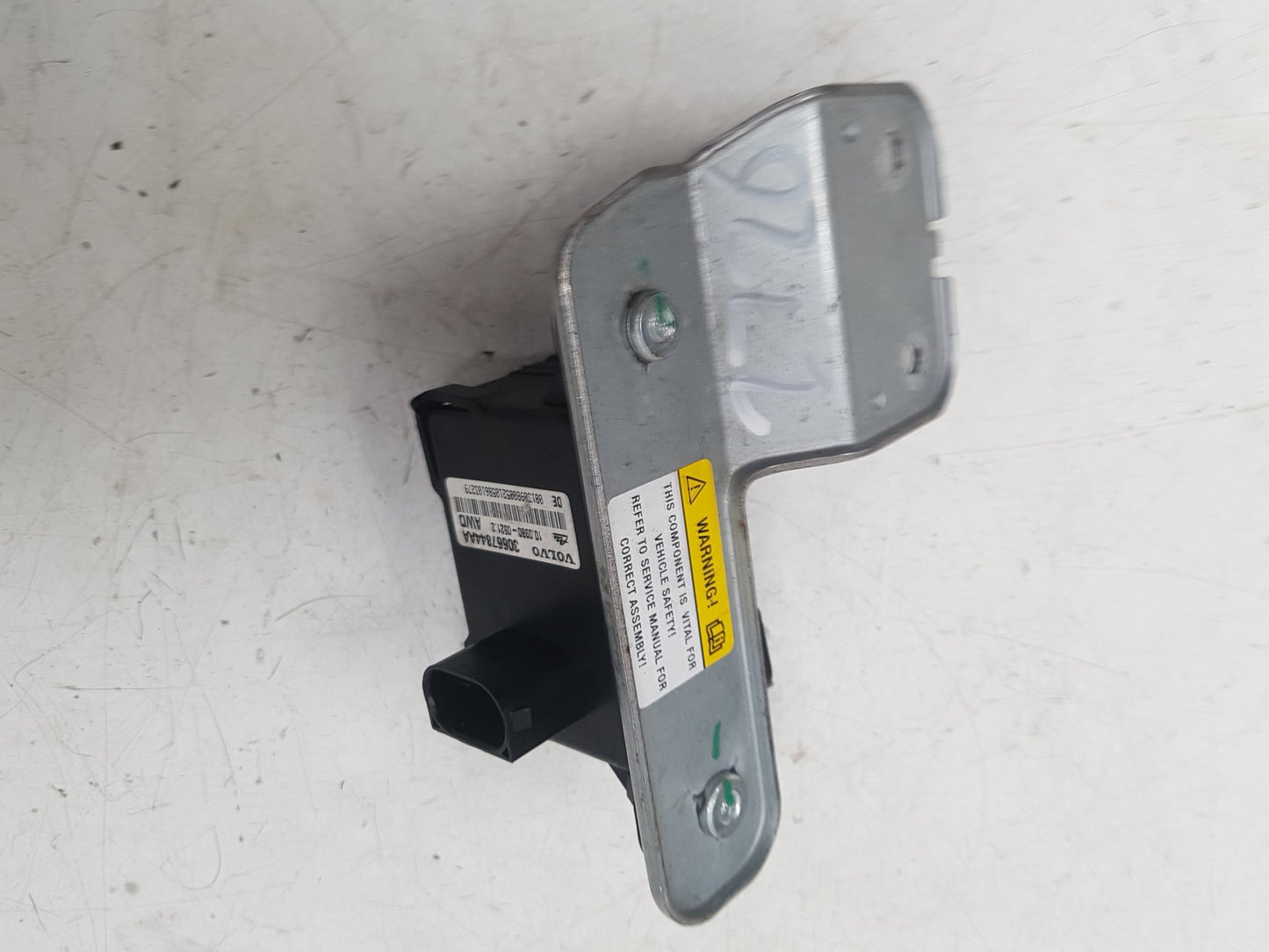 2004 - 2007 Volvo XC70  Estate YAW SENSOR 30667844AA