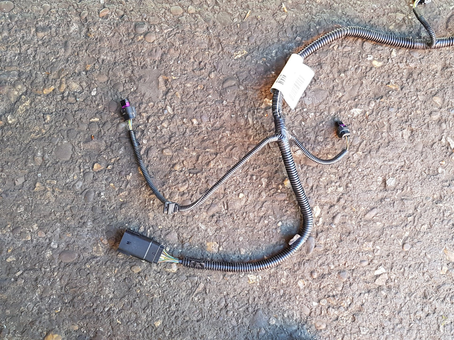 2015 - 2020 Volvo V40  Hatchback PARKING SENSOR WIRING LOOM (REAR) 31427120-AA
