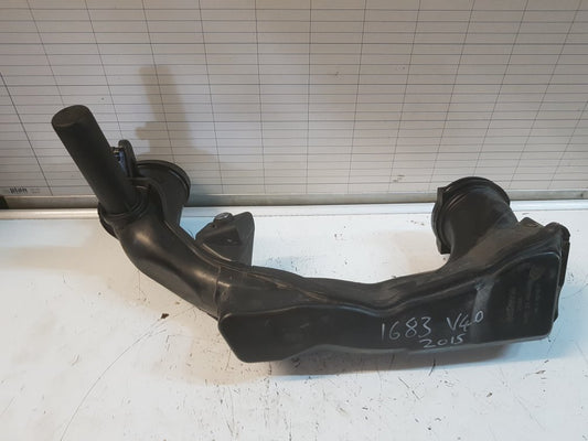2012 - 2016 Volvo V40  Hatchback INTAKE PIPE 31370135