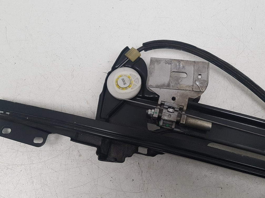 2008 - 2009 Volvo C70  Convertible WINDOW REGULATOR/MECH ELECTRIC  (FRONT PASSENGER SIDE) 30633660