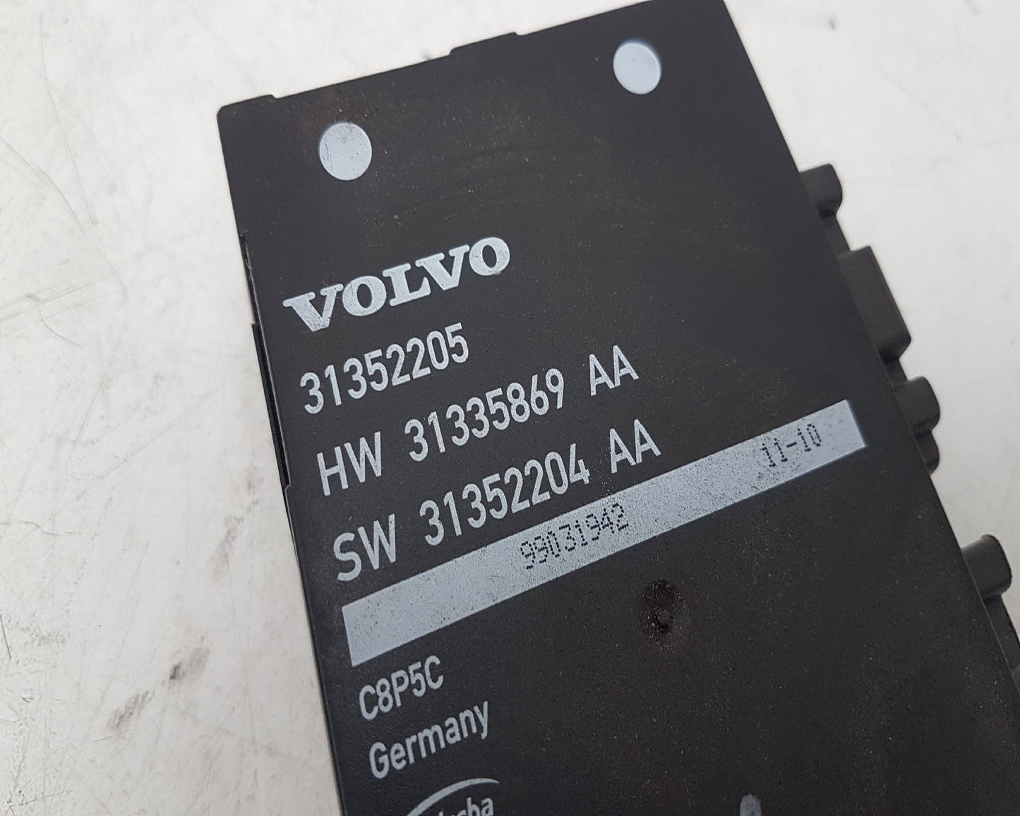 2010 - 2013 Volvo V70  Estate AUTO BOOT OPEN MODULE 31352205