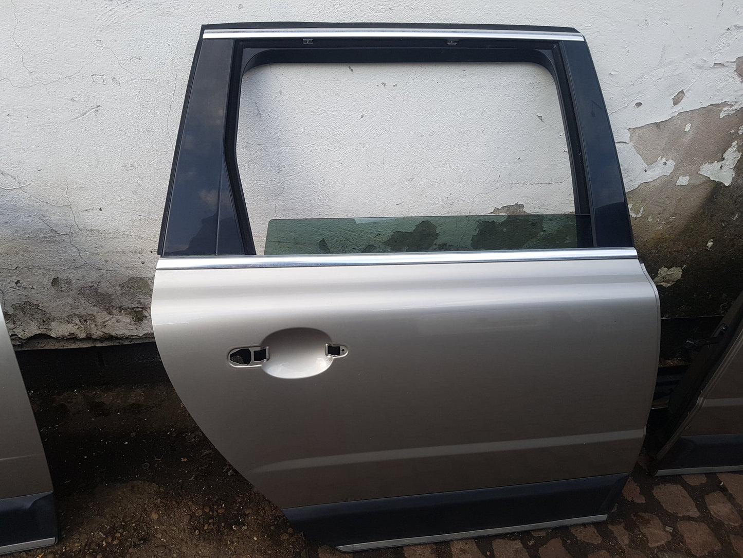 2010 Volvo XC70  Estate DOOR - BARE (REAR DRIVER SIDE)