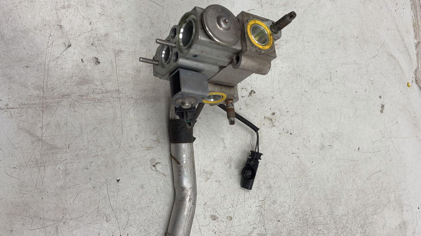 2016 - 2023 Volvo XC90 II 256 Estate A/C Pipe  31455711