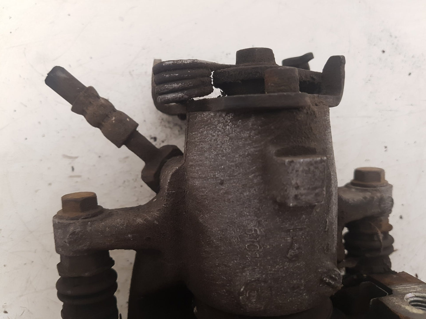 2010 - 2012 Saab 9-5  Saloon Left Rear Caliper
