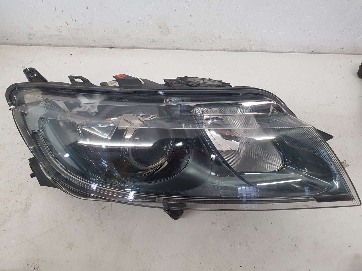 2010 - 2012 Saab 9-5  Saloon Right Headlight 12775737