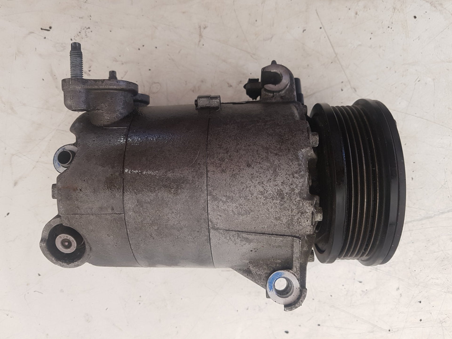2010 - 2017 Volvo XC60  Estate A/C Compressor 8623176