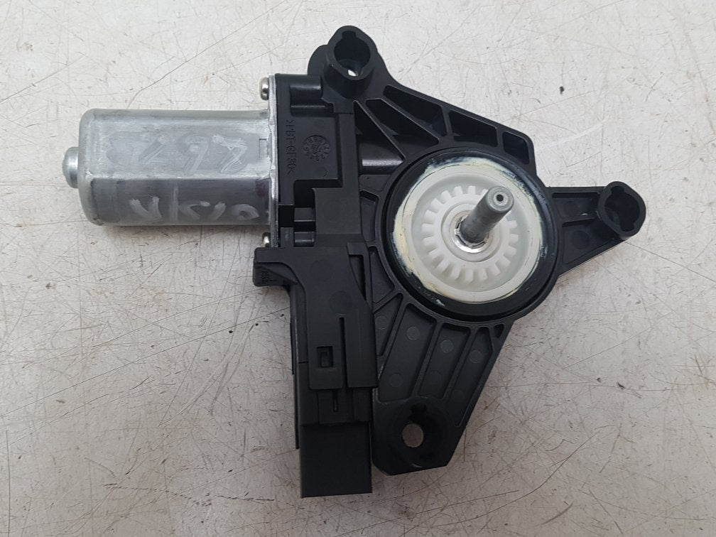 2012 - 2017 Volvo V40  Hatchback WINDOW REG MOTOR (PASSENGER SIDE REAR) 31378401