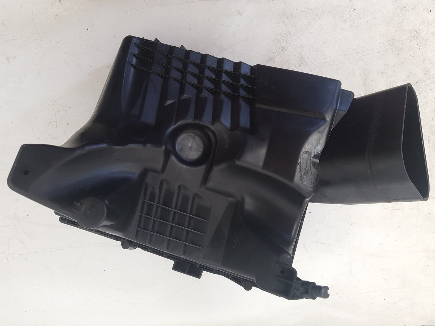 2010 - 2012 Saab 9-5  Saloon Air Filter Box 55560889