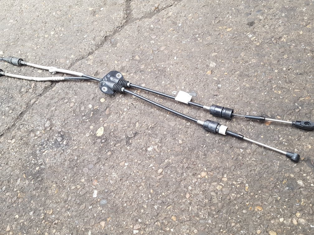 2012 - 2017 Volvo V40  Hatchback Gear Shifter Cable Set 4YTA017CECDA