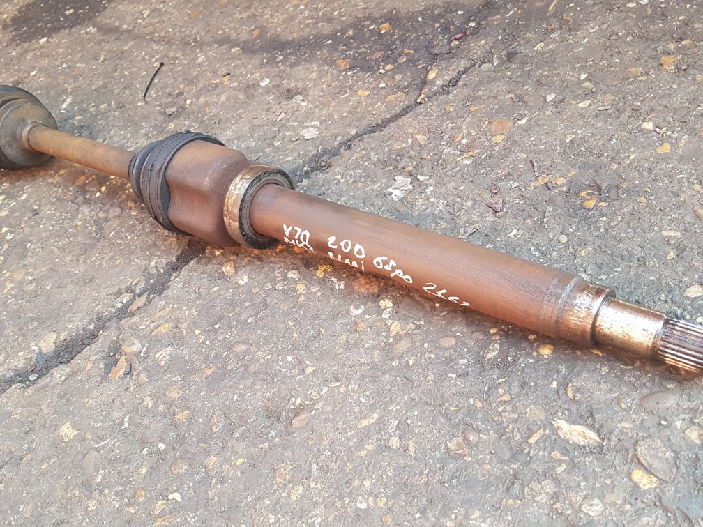 2007 - 2015 Volvo V70  Estate DRIVESHAFT - DRIVER FRONT (MANUAL) 36002894