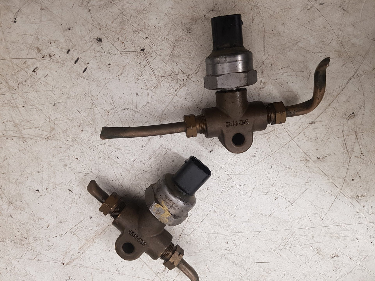 2008 - 2011 Volvo V70  Estate BRAKE PRESSURE SENSORS (PAIR) 3524132