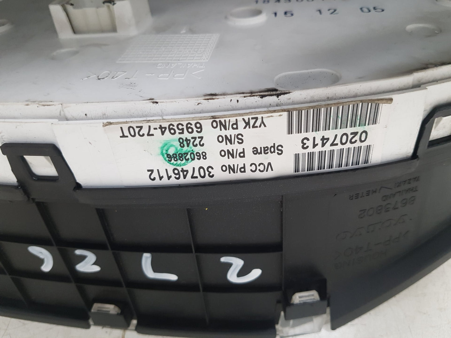 2004 - 2007 Volvo XC70  Estate Instrument Cluster 30746111
